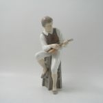 453 2242 Figurin